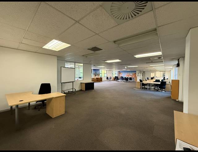 332M² OFFICE TO LET IN ROSEBANK